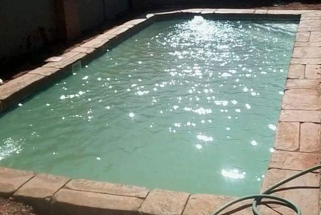 below ground swimming pool